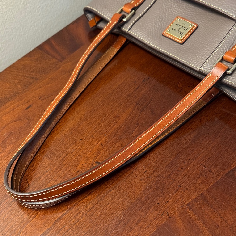 Dooney & Bourke Grey Pebble Grain Leather Tote brown straps w/zipper - Picture 7 of 14